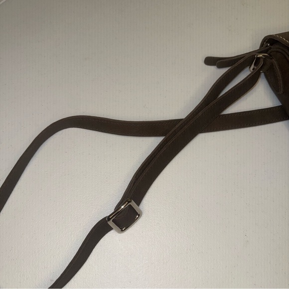 Roots Riverside Crossbody - Picture 11 of 11